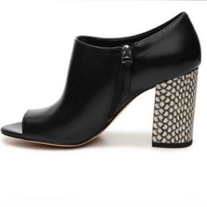 Nine West Brayah Booties Black snake Block Heel 8M